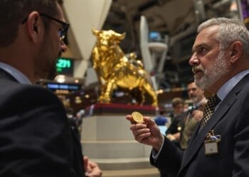 Bitcoin Wakes Up? Monero Shows Surprising Strength