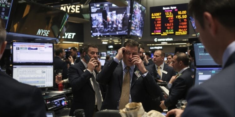 Trump Tariffs Crash Crypto: Bitcoin, SOL, XRP Plunge