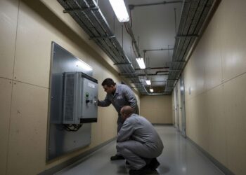 The $6 billion crypto infrastructure battle isn't about meme coins; it's about the invisible messengers that feed the blockchain the truth, or risk breaking the entire system.